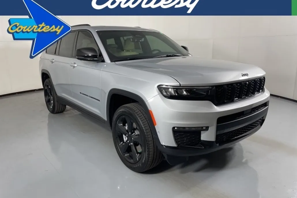 2025 Jeep Grand Cherokee Limited photo 1