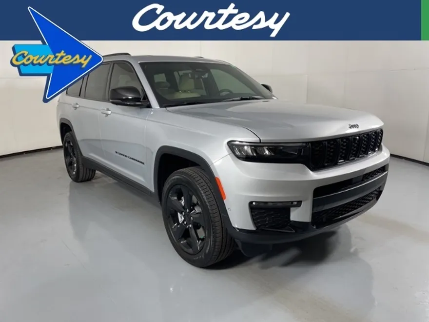 2025 Jeep Grand Cherokee Limited photo 1
