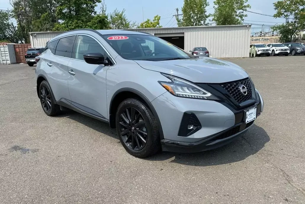 2023 Nissan Murano SV photo 1