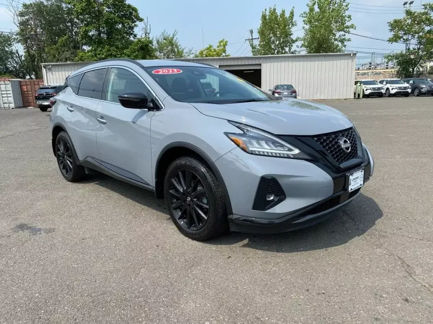 2023 Nissan Murano SV photo 1