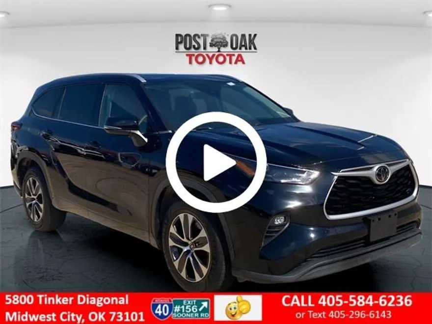 2022 Toyota Highlander XLE photo 1