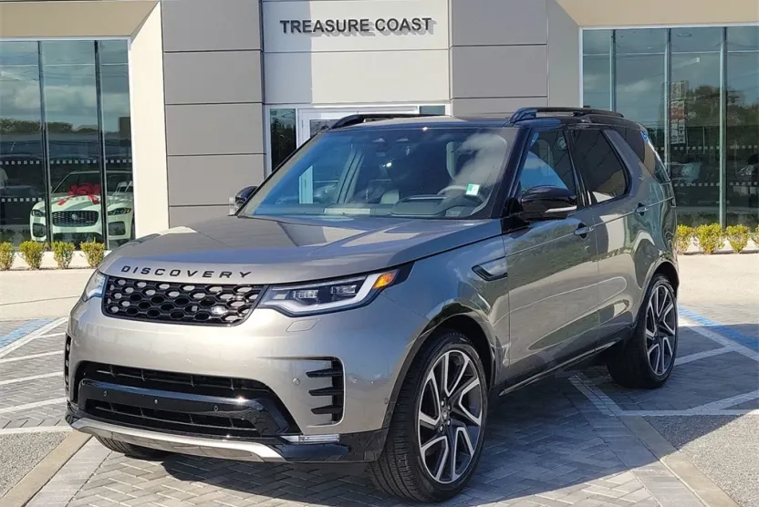2025 Land Rover Discovery SE photo 1