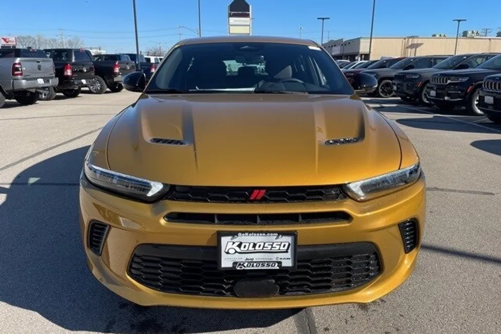 2024 Dodge Hornet R/T photo 1