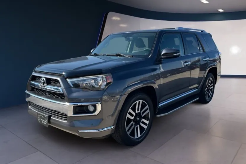 2016 Toyota 4Runner Limited photo 1