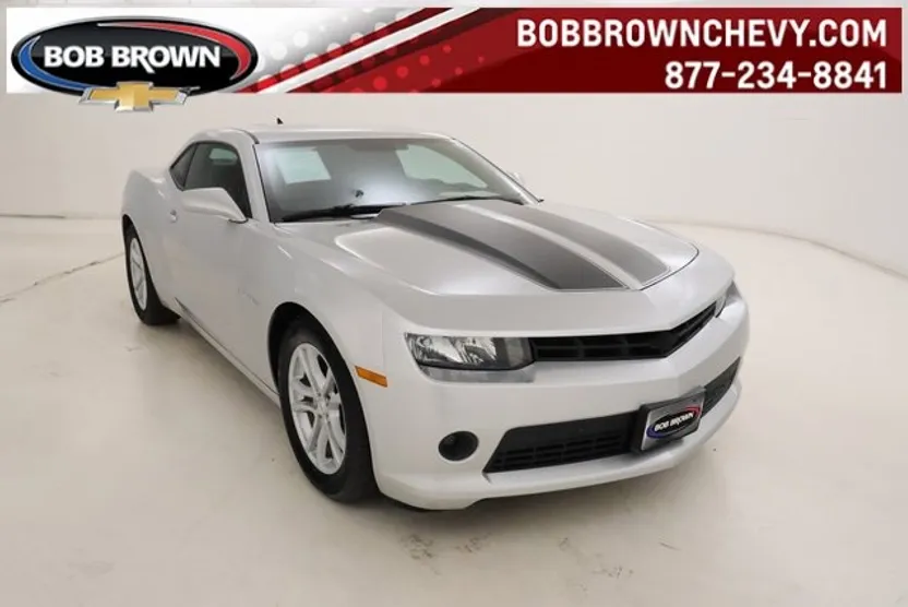 2015 Chevrolet Camaro 1LT photo 1