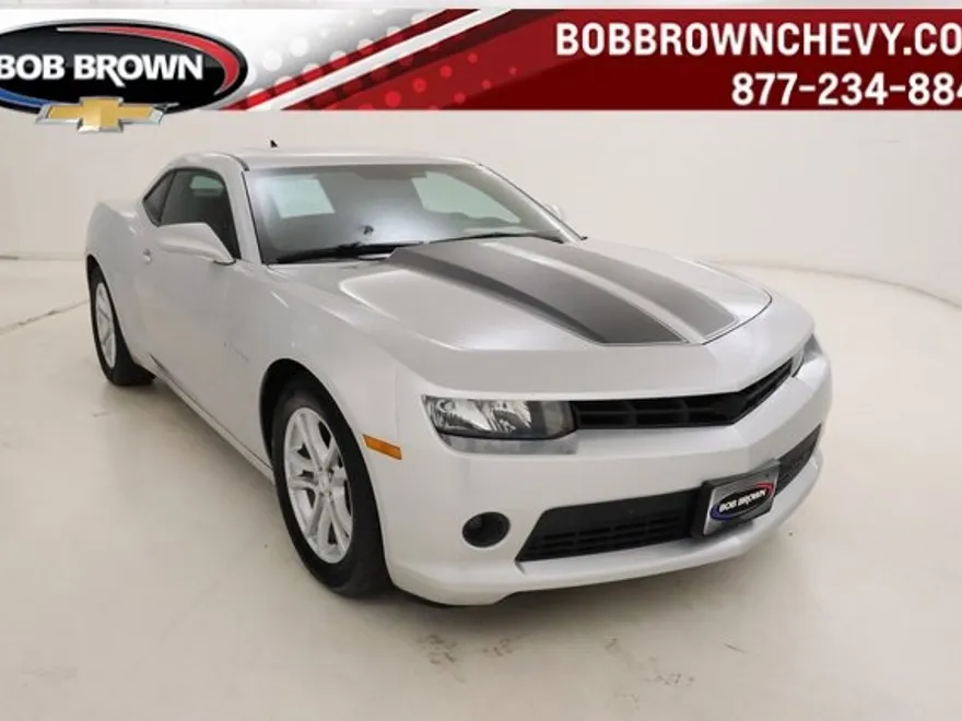 2015 Chevrolet Camaro 1LT photo 1