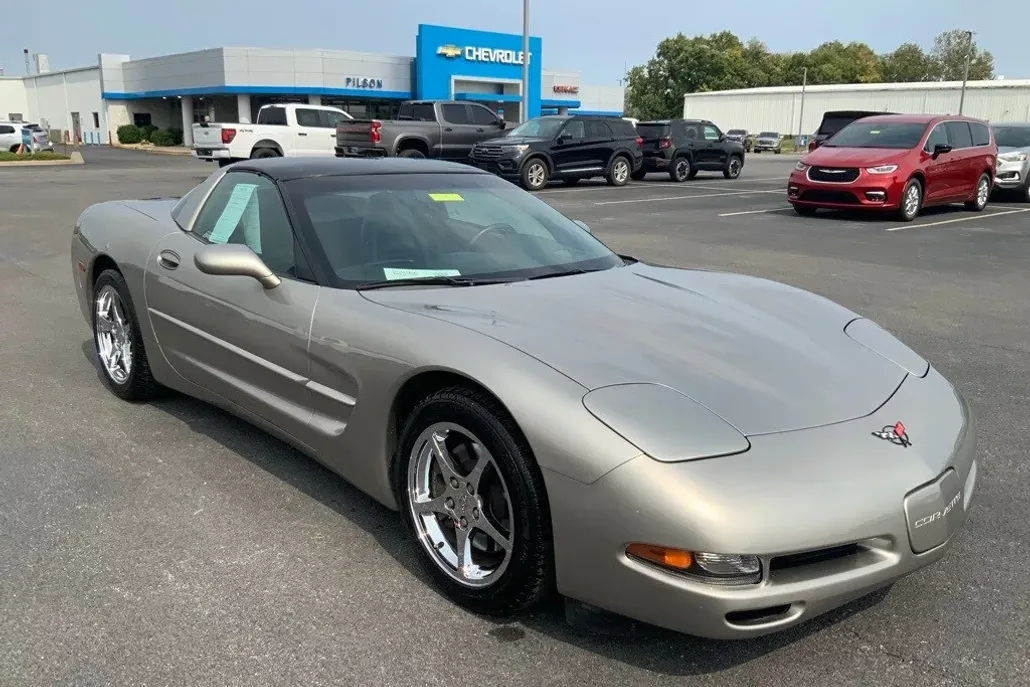2000 Chevrolet Corvette Base photo 1