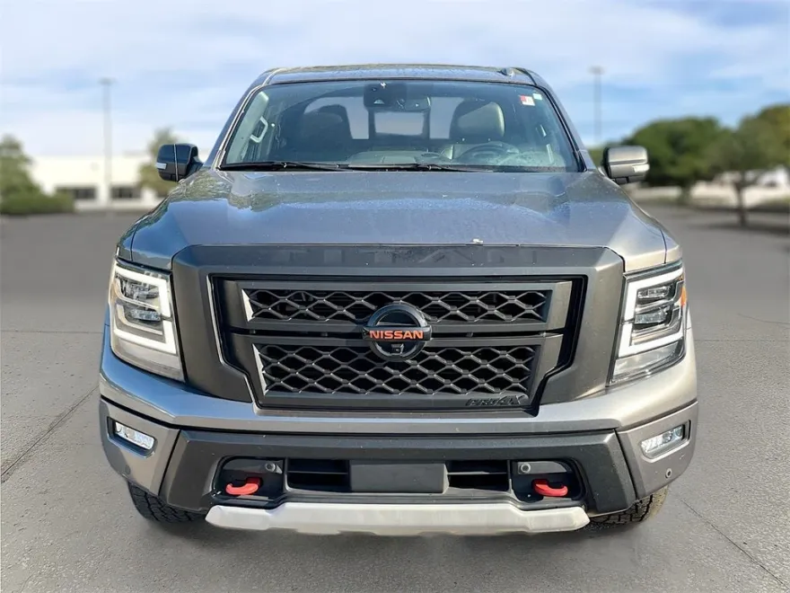 2021 Nissan Titan PRO-4X photo 1