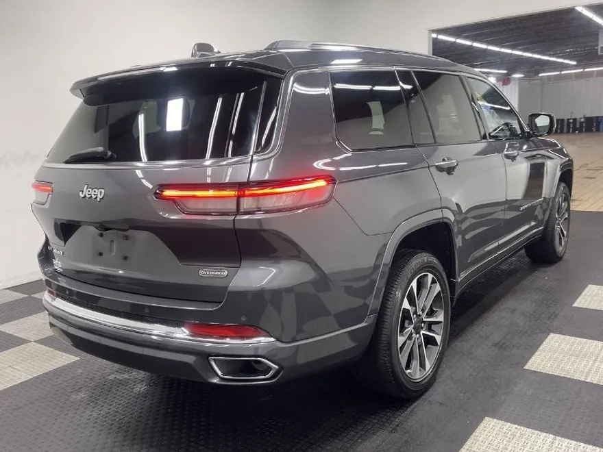 2021 Jeep Grand Cherokee Overland photo 1