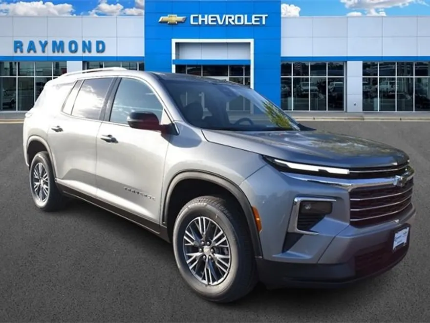 2026 Chevrolet Traverse photo 1