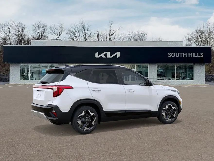 2026 Kia Seltos S photo 2