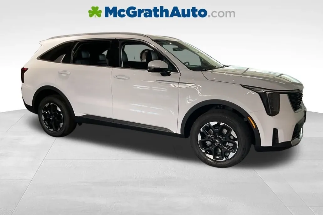 2026 Kia Sorento S photo 1