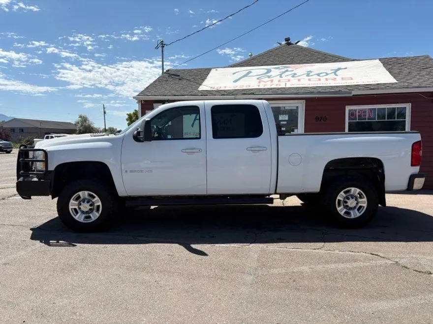 2009 Chevrolet Silverado 2500HD LTZ photo 1