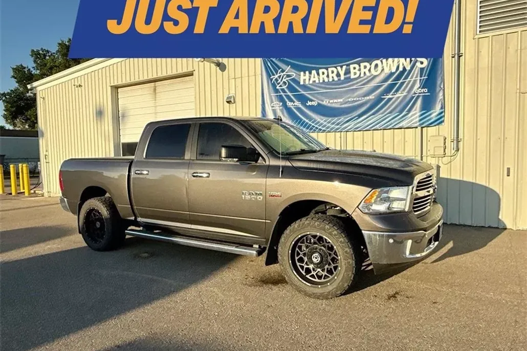 2016 Ram 1500 Big Horn photo 1