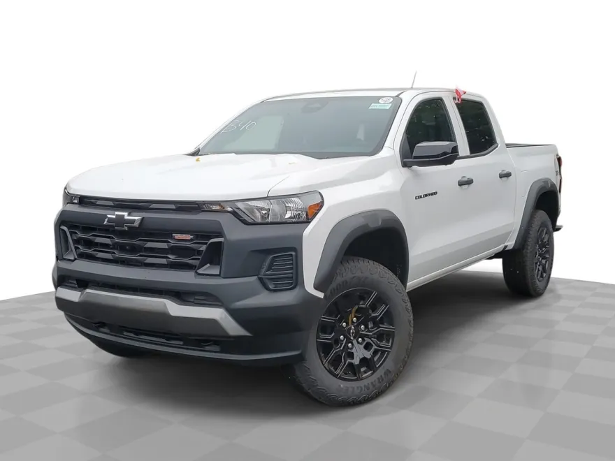 2026 Chevrolet Colorado Trail Boss photo 1