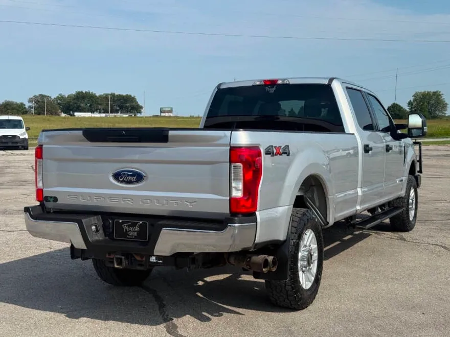 2019 Ford F-250 XLT photo 1