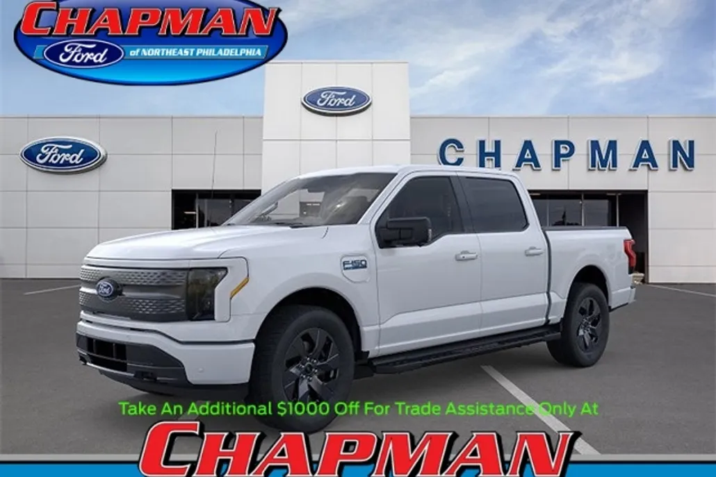 2025 Ford F-150 Lightning photo 1