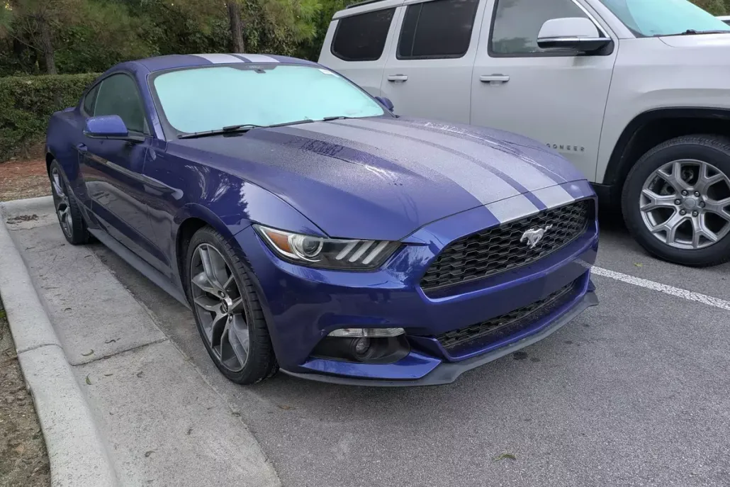 2016 Ford Mustang EcoBoost Premium photo 1