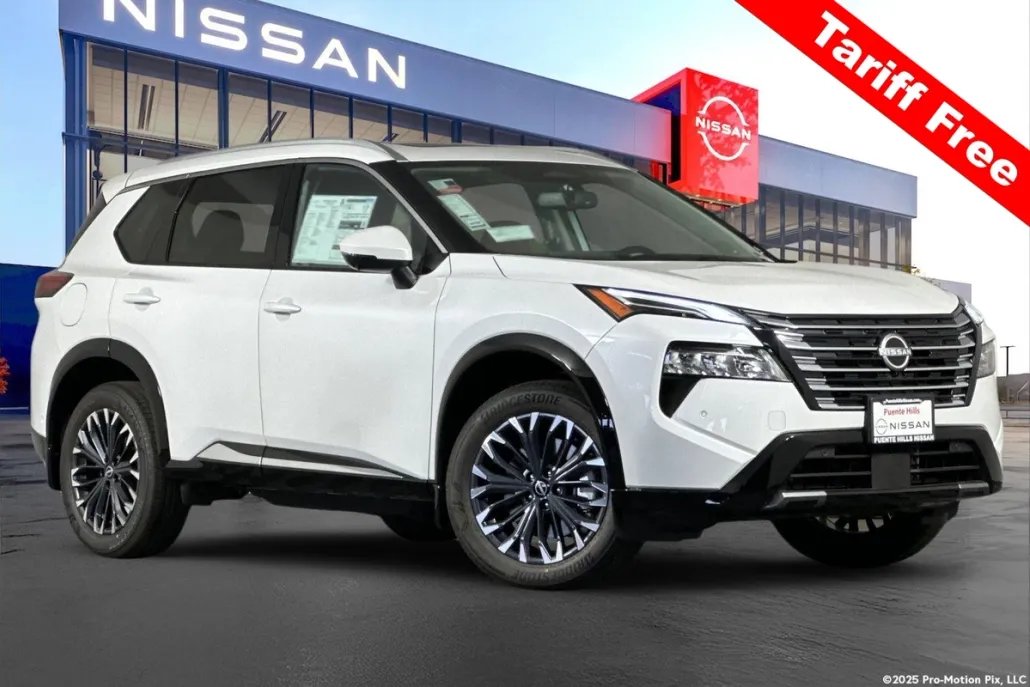 2025 Nissan Rogue Platinum photo 1