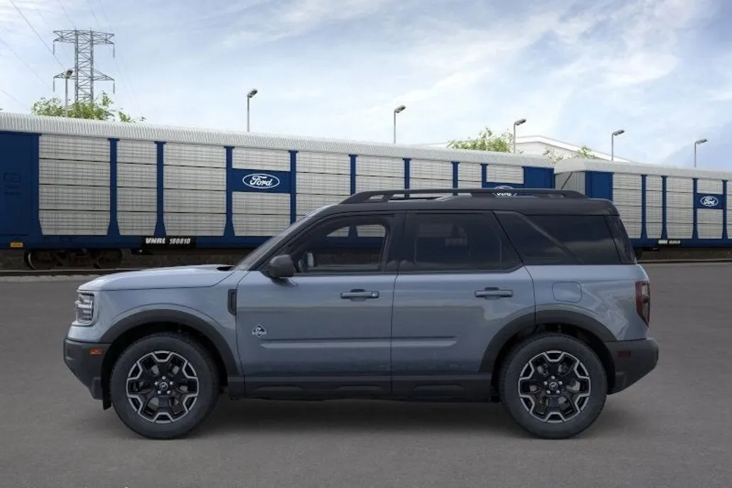 2025 Ford Bronco Sport Outer Banks photo 1