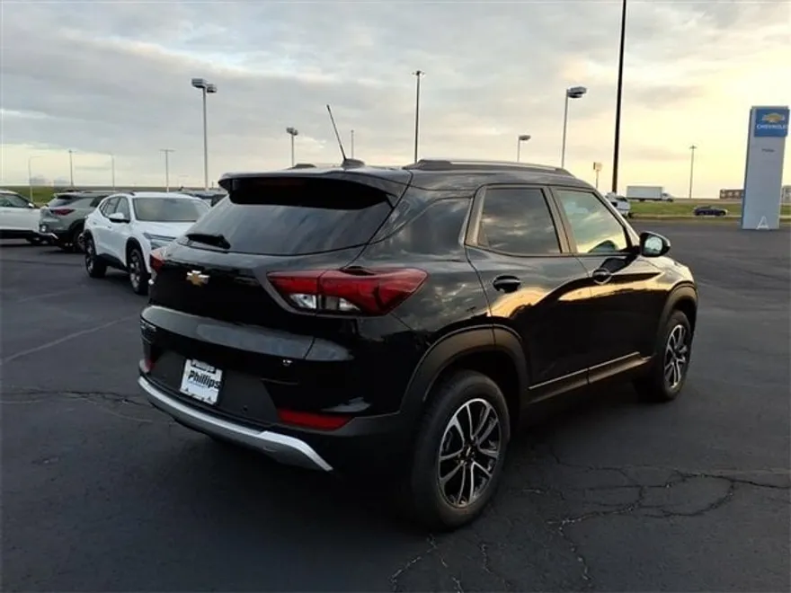 2026 Chevrolet Trailblazer LT photo 1
