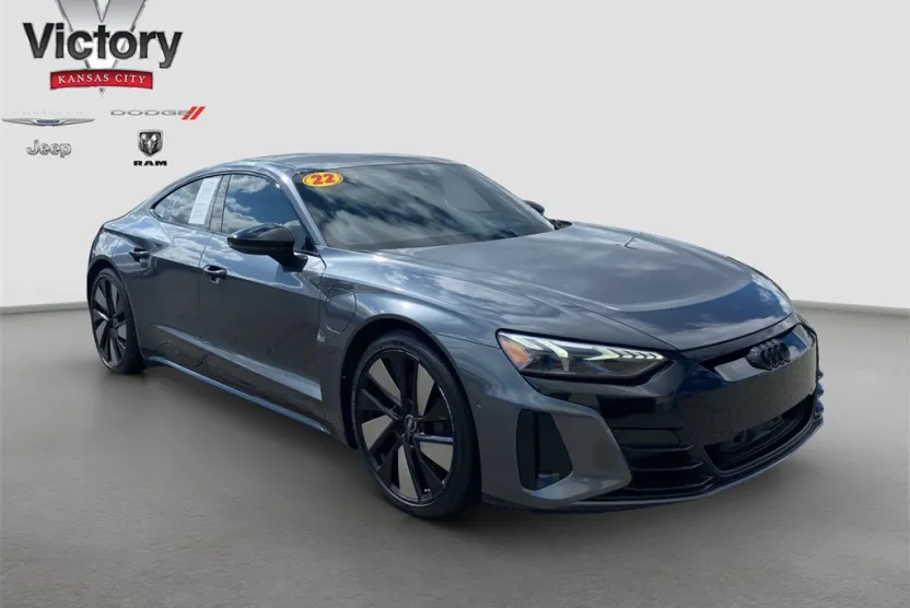 2022 Audi e-tron GT Prestige photo 1
