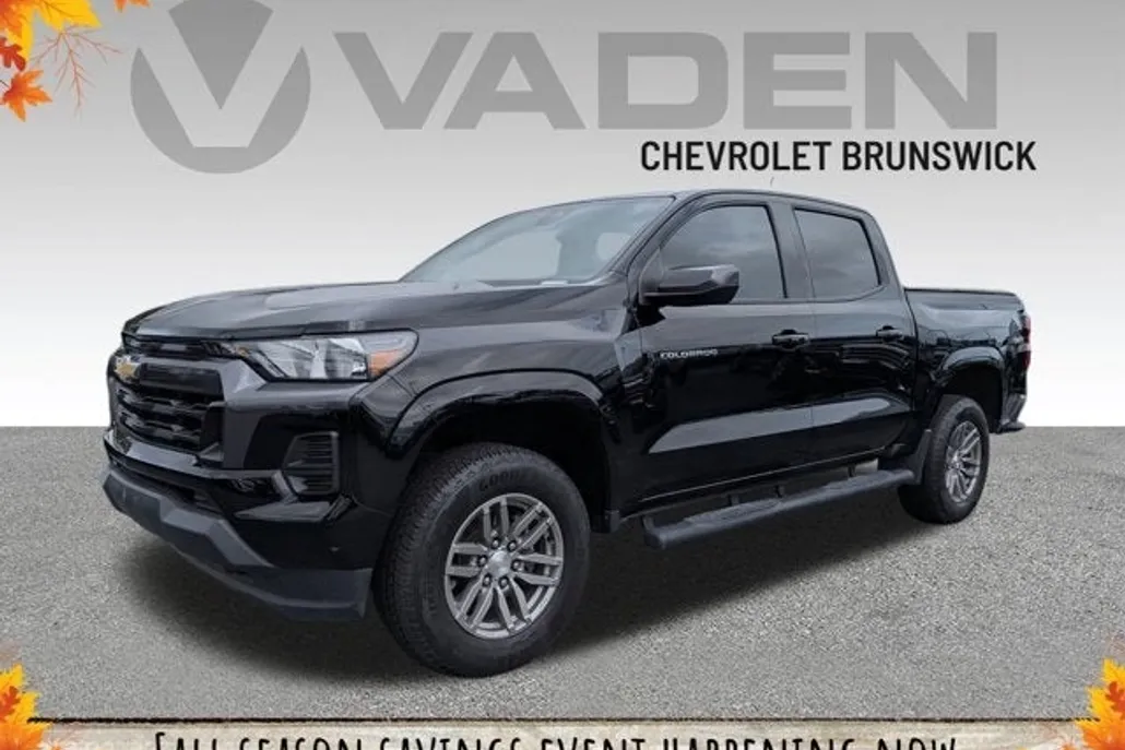 2023 Chevrolet Colorado LT photo 1