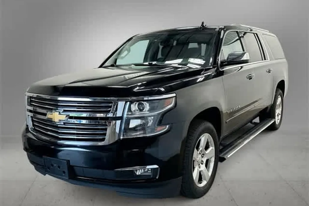 2017 Chevrolet Suburban Premier photo 1