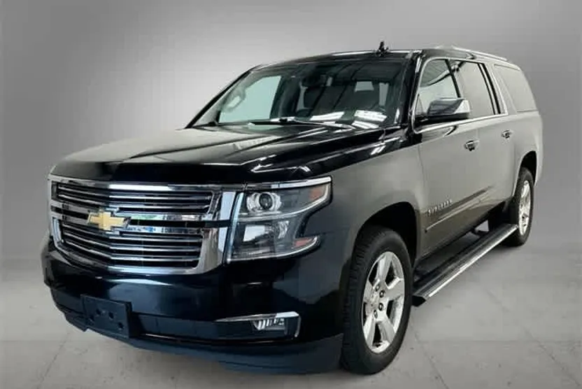 2017 Chevrolet Suburban Premier photo 1