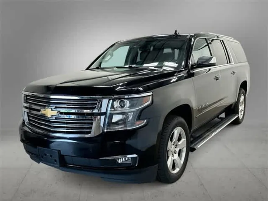 2017 Chevrolet Suburban Premier photo 1
