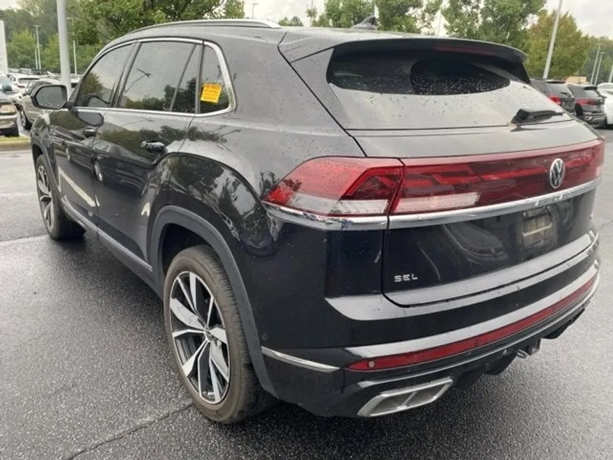 2024 Volkswagen Atlas Cross Sport SEL Premium R-Line photo 1