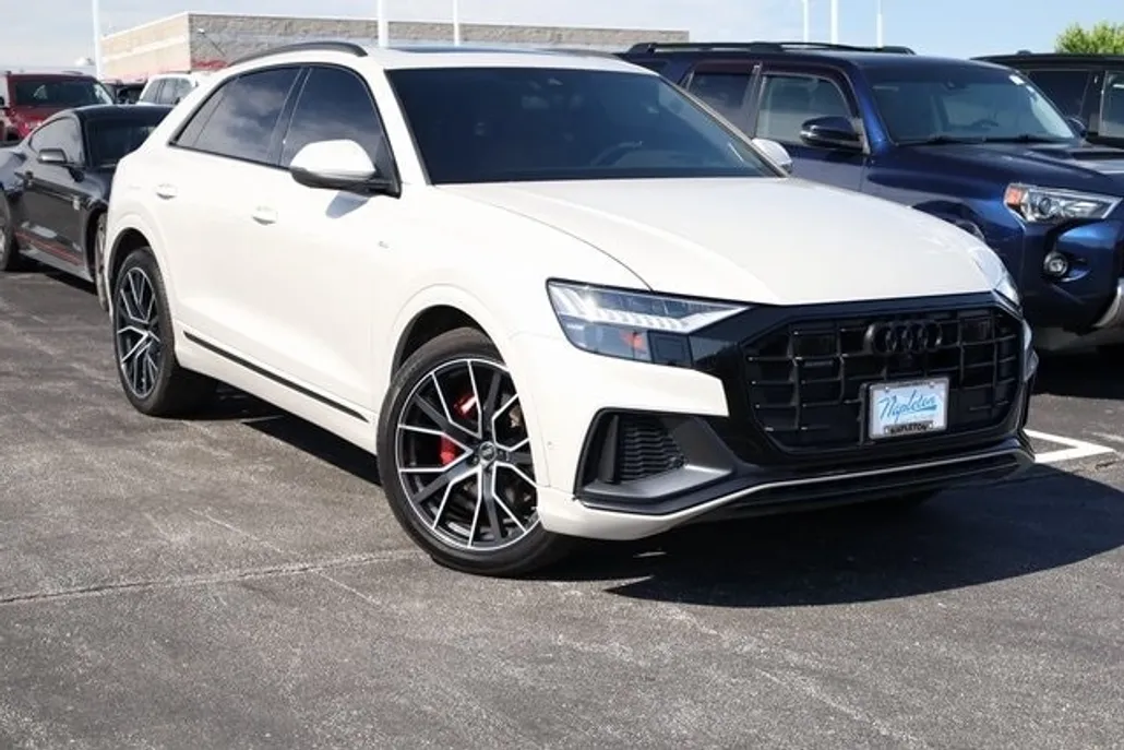 2022 Audi Q8 55 Premium photo 1