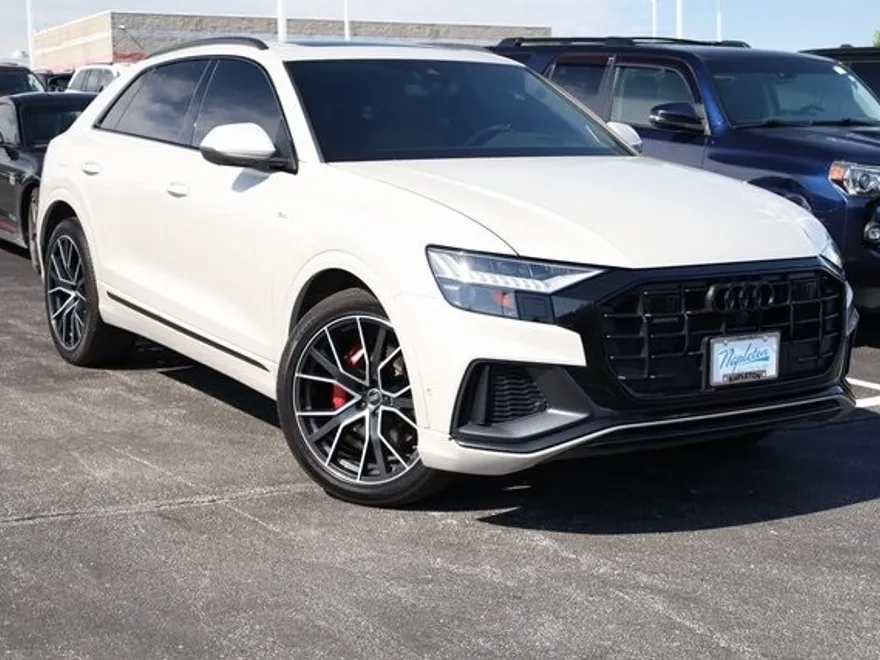 2022 Audi Q8 55 Premium photo 1