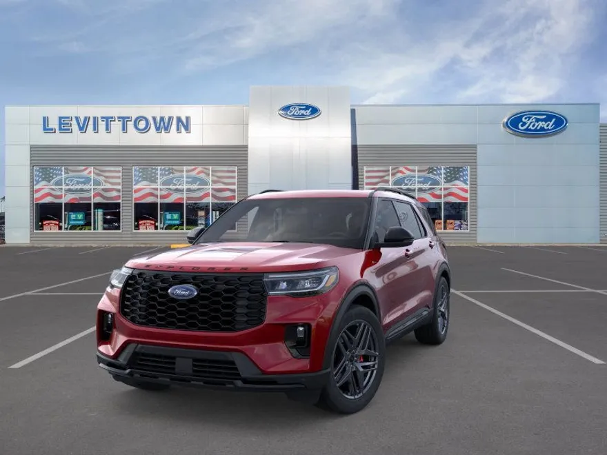 2025 Ford Explorer ST-Line photo 1