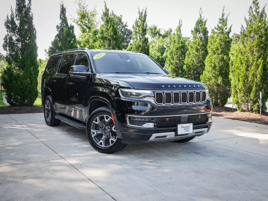 2023 Jeep Wagoneer Series III photo 1