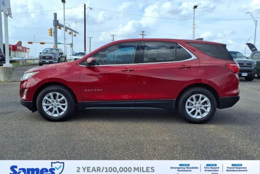 2020 Chevrolet Equinox LT photo 1