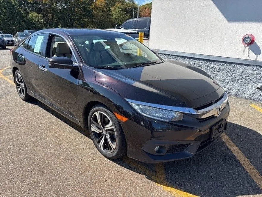 2016 Honda Civic Touring photo 1