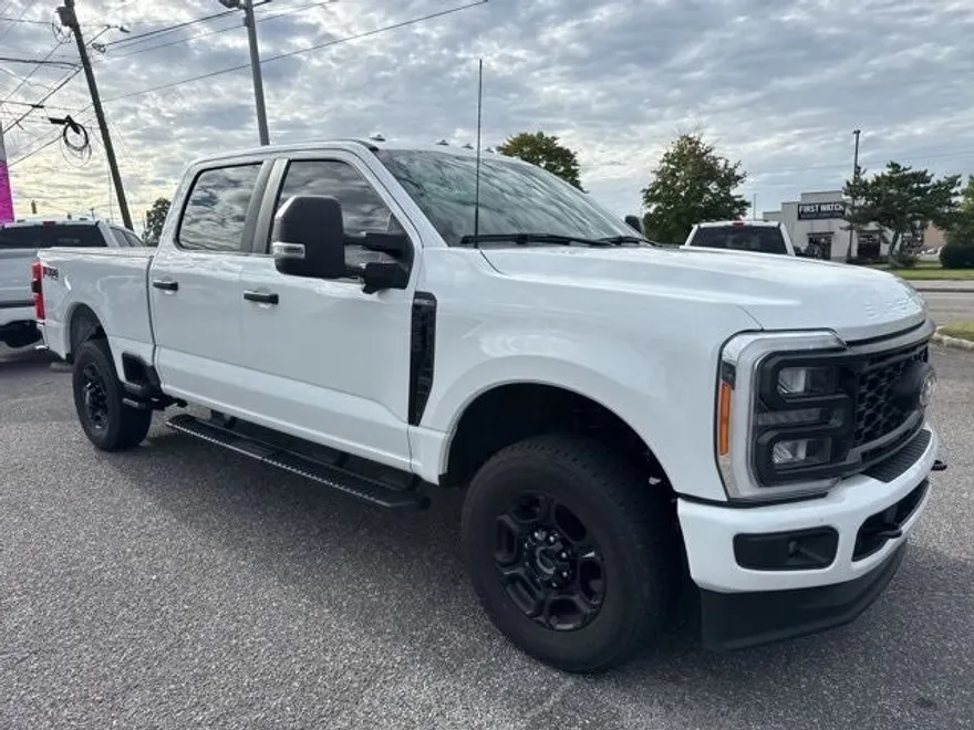 2023 Ford F-250 photo 1