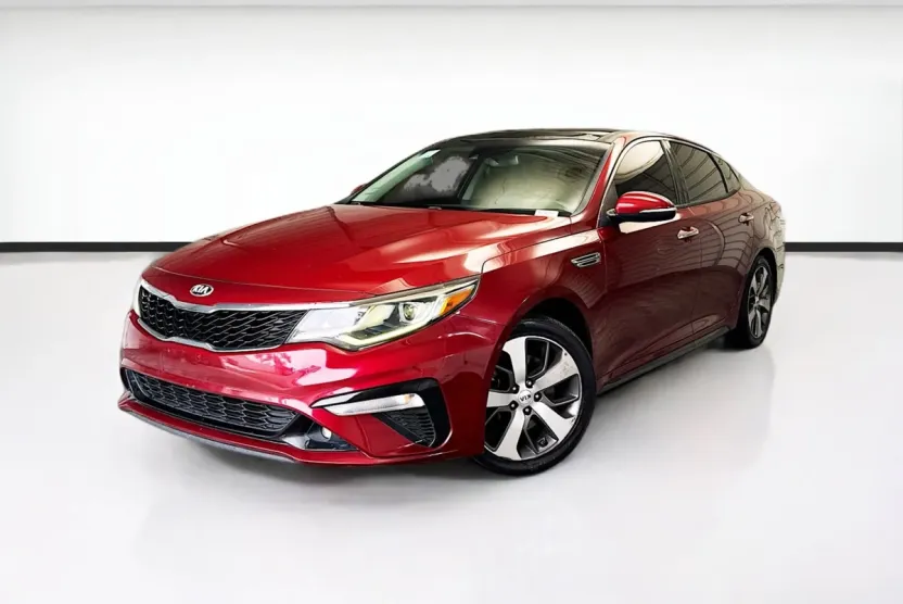 2019 Kia Optima S photo 1