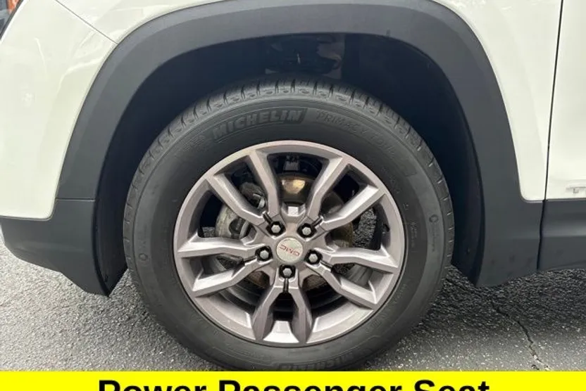 2024 Gmc Terrain SLT photo 1