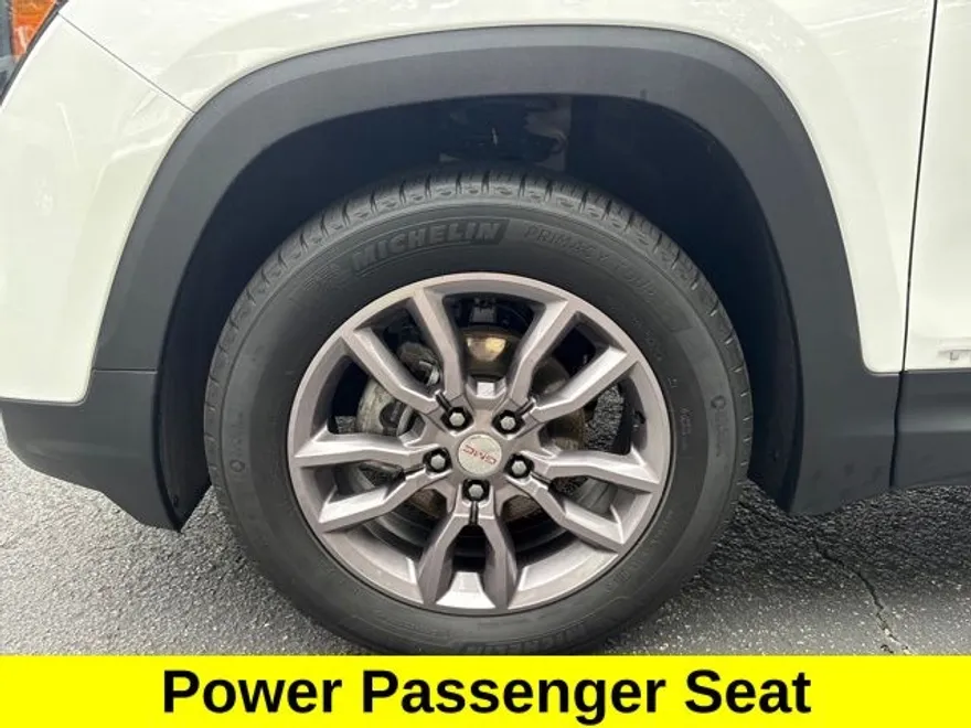 2024 Gmc Terrain SLT photo 1