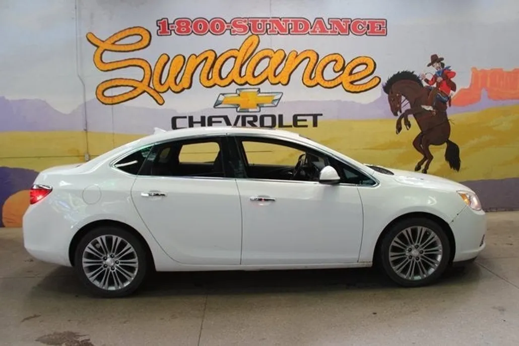 2014 Buick Verano Leather photo 1