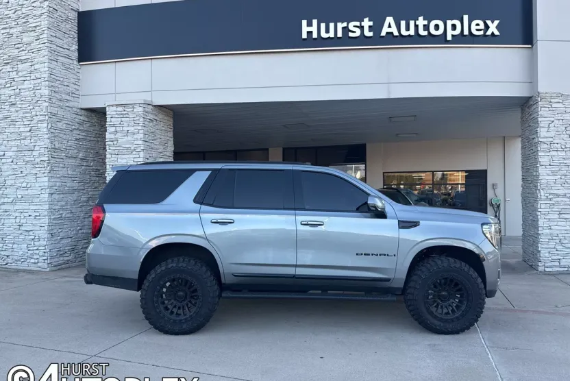 2023 Gmc Yukon Denali photo 1