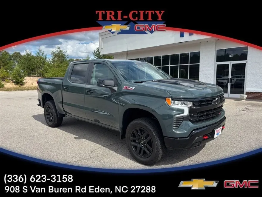 2026 Chevrolet Silverado Trail Boss LT photo 1