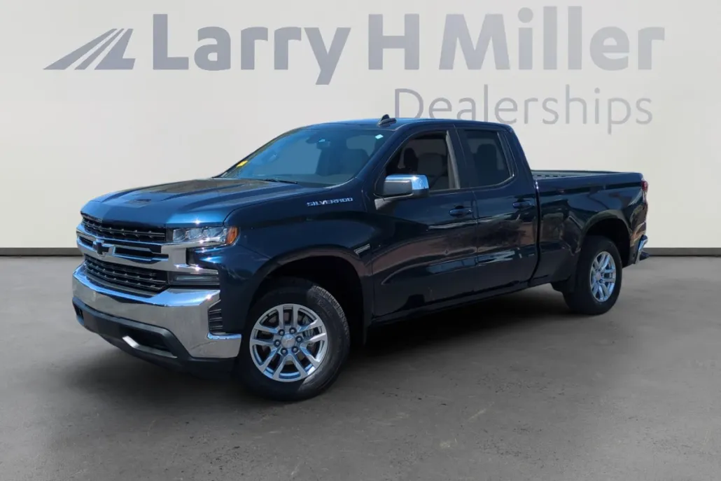 2020 Chevrolet Silverado 1500 LT photo 1
