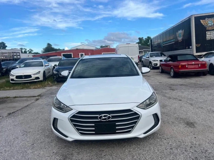 2017 Hyundai Elantra Value Edition photo 1
