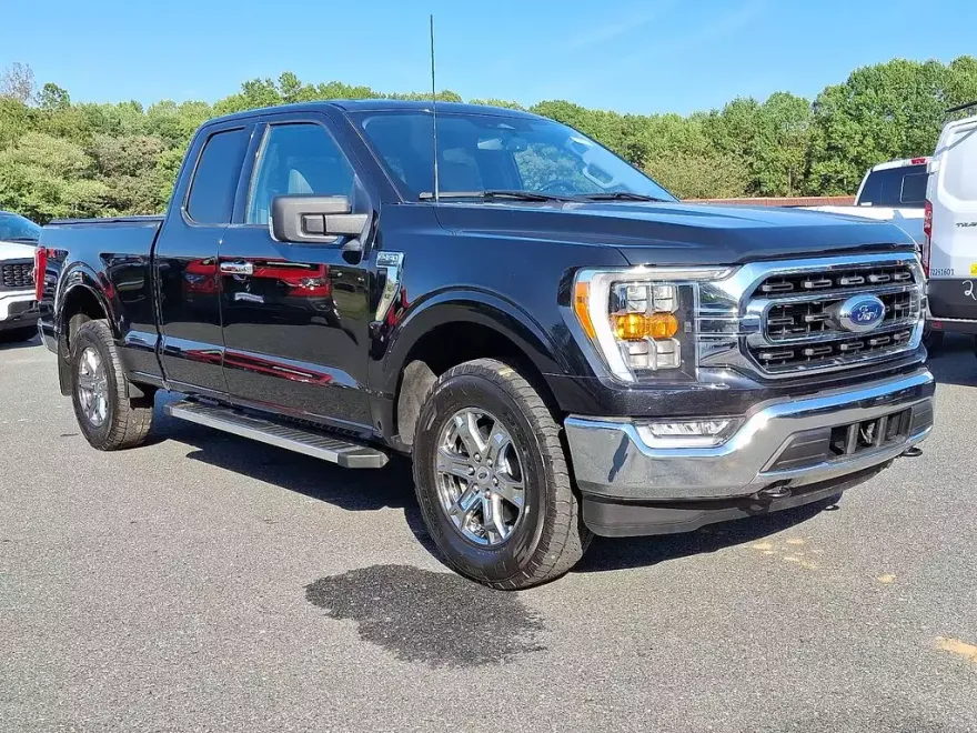 2023 Ford F-150 XLT photo 1