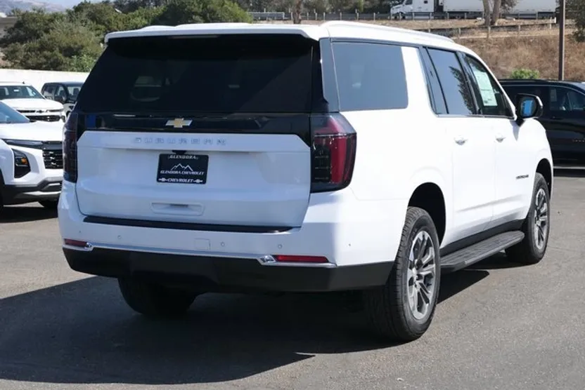 2026 Chevrolet Suburban LS photo 1
