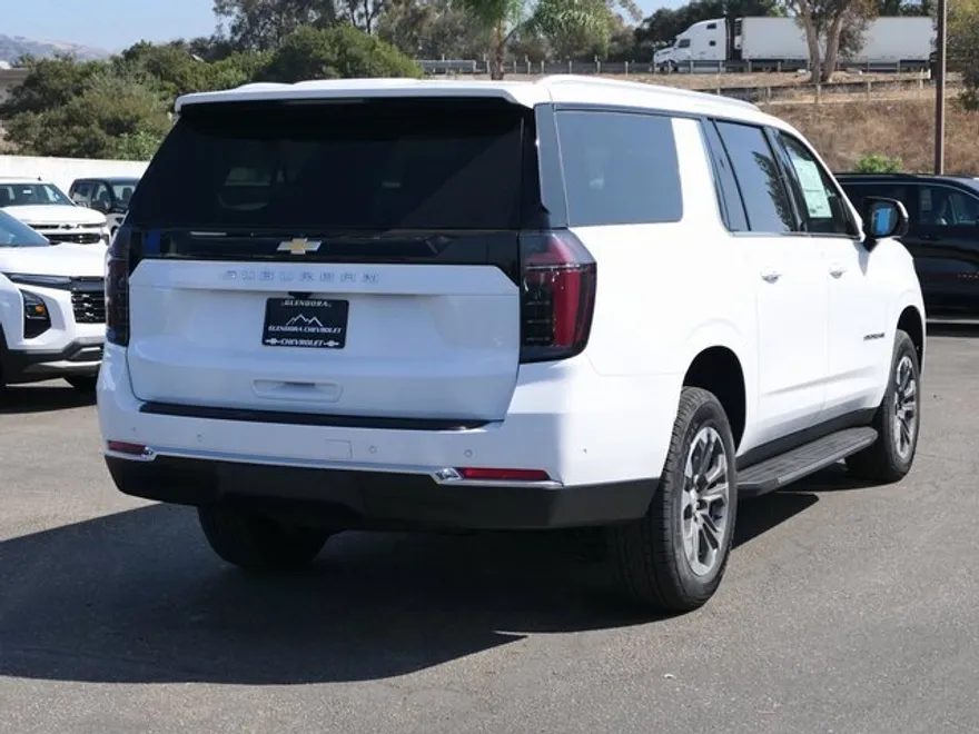 2026 Chevrolet Suburban LS photo 1