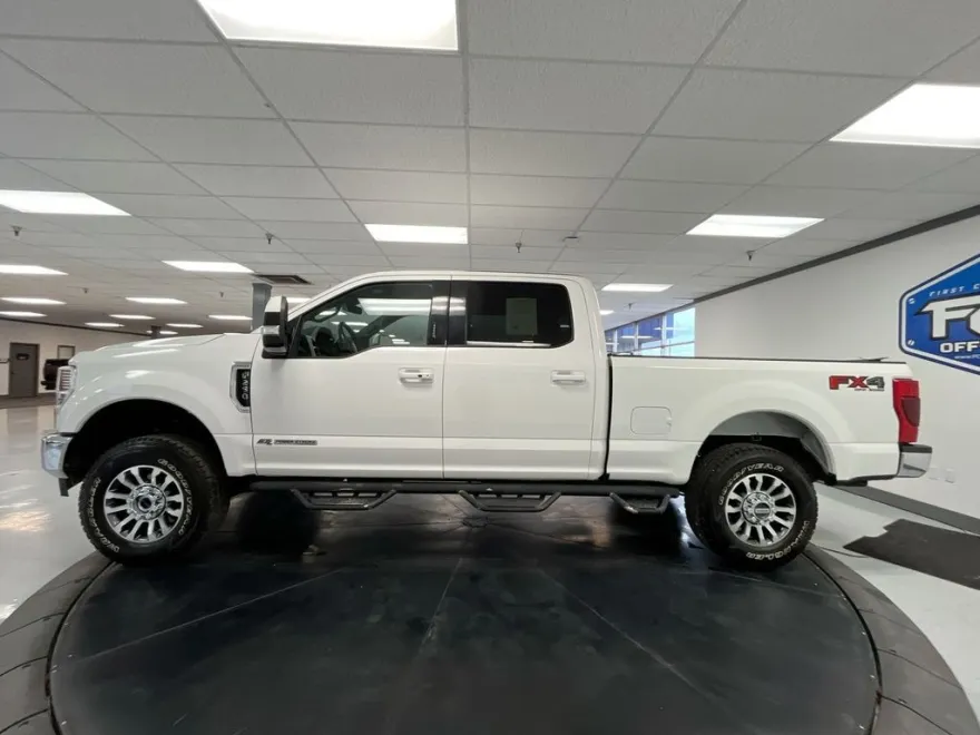 2022 Ford F-250 Lariat photo 1